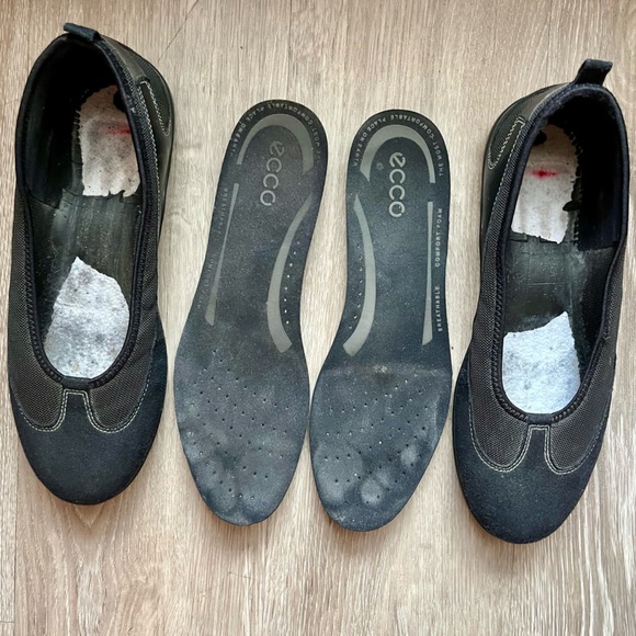 ECCO Vibration Skimmer Black Leather Ballet Flats EU 39 US 8.5 Slip On Comfort - Picture 9 of 14